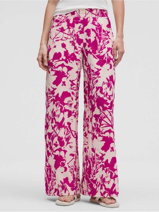 lululemon athletica Pants - NWT Lululemon Swift Mid-Rise Wide-Leg Pant Wildflower Light Ivory Geranium Pink